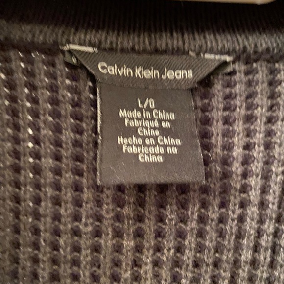 GENTLY WORN MEN’S LARGE BLACK ZIPPERED CARDIGAN SWEATER - Picture 6 of 15